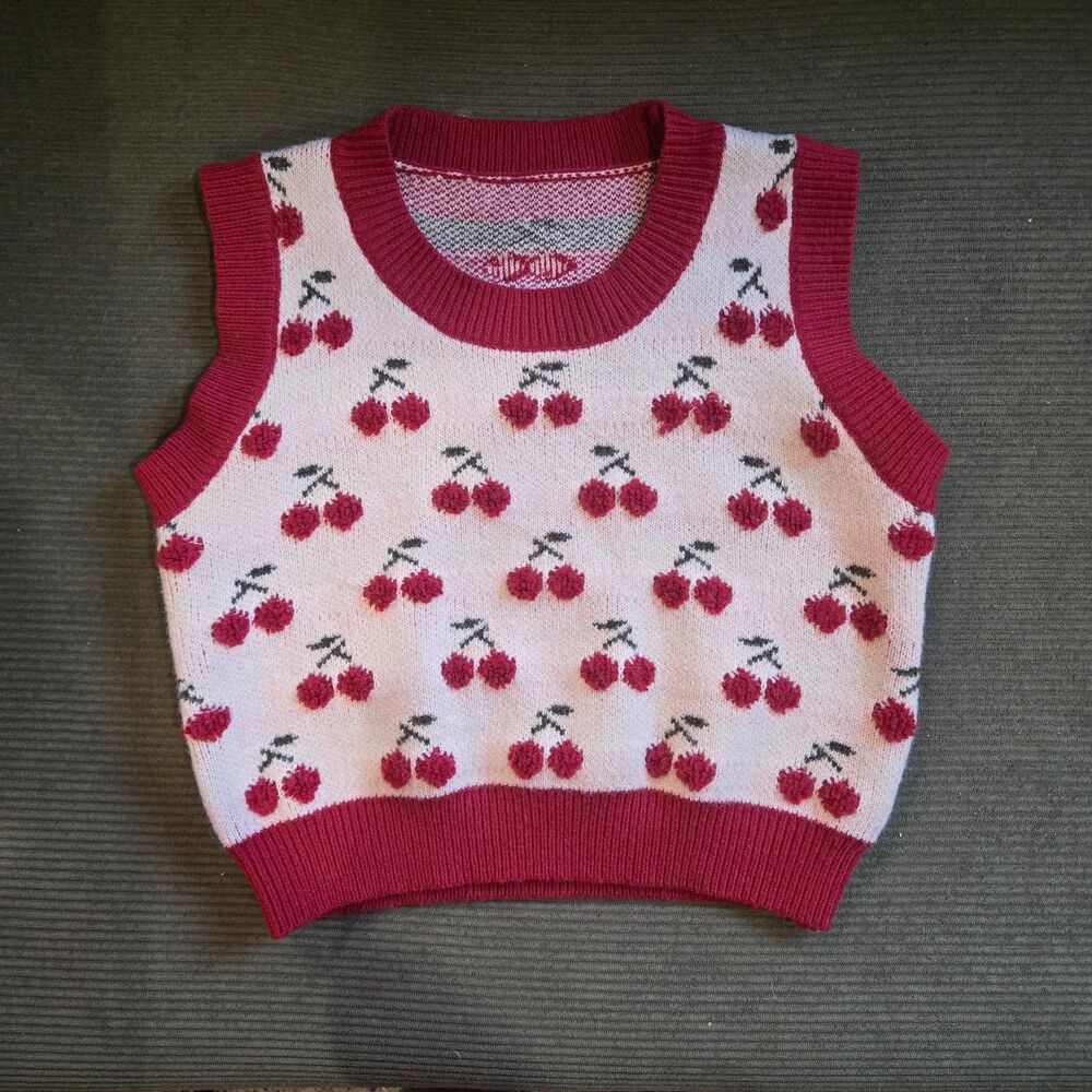 Cider Cherry Print Knit Sweater Vest Cropped Red White Size Medium